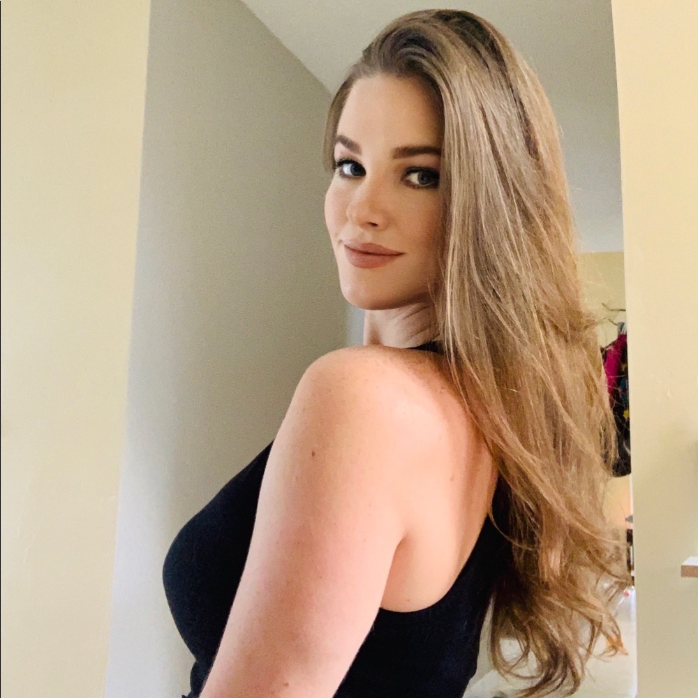 Meet your Posher, Steph